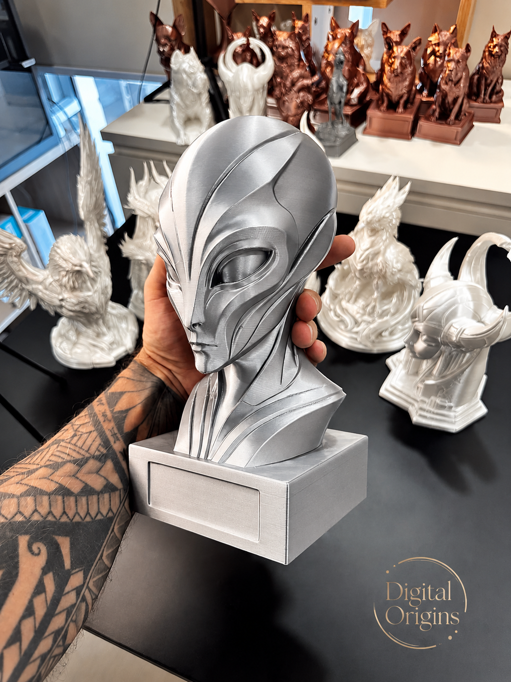 Aetherian Alien Bust Statue, Sci Fi Sculpture, Extraterrestrial Art, Futuristic Room Decor
