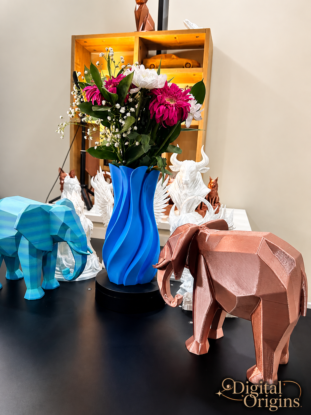 Sculpted Flow Vase – Modern Twisted Decorative Flower Vase