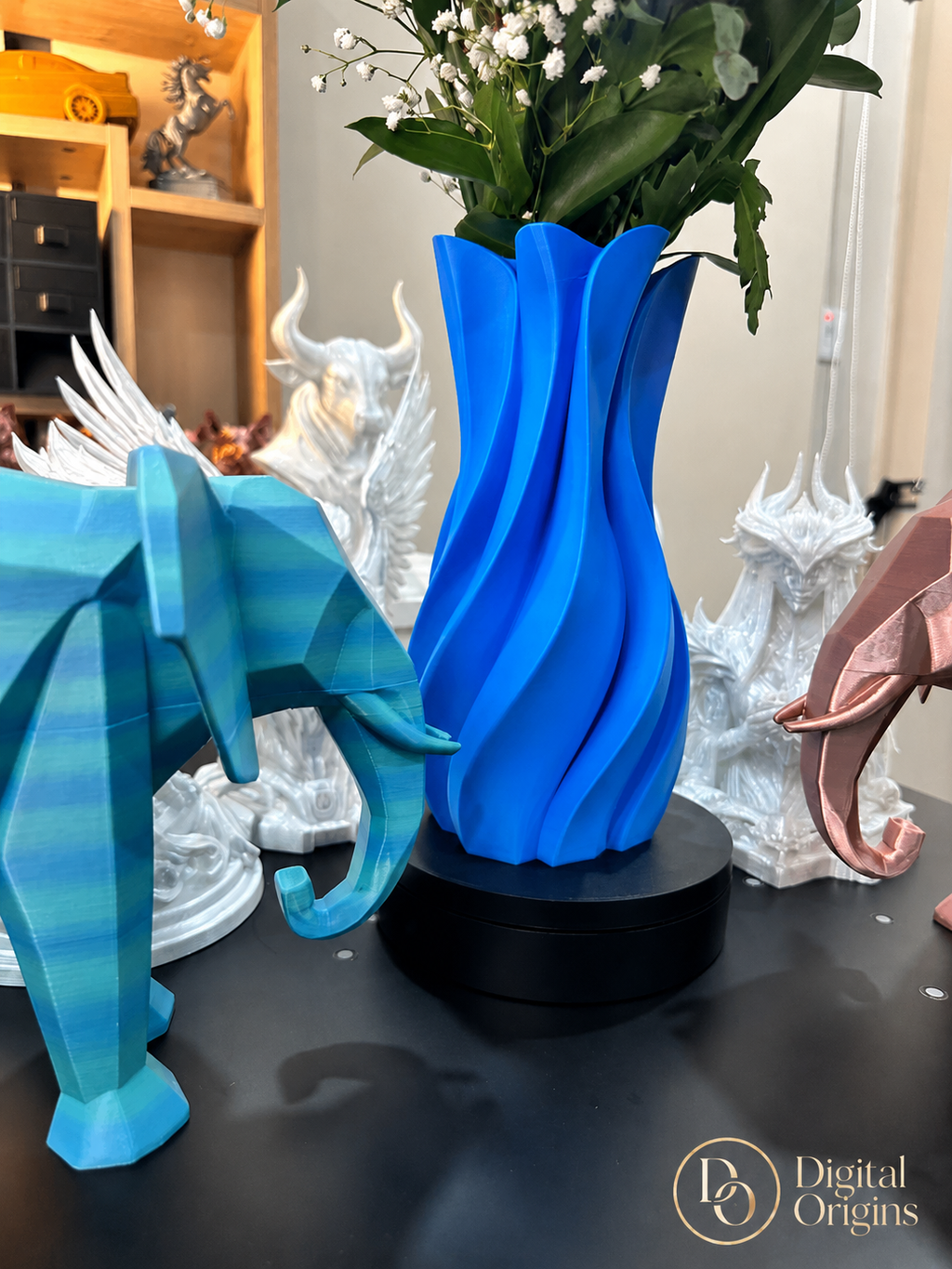 Sculpted Flow Vase – Modern Twisted Decorative Flower Vase