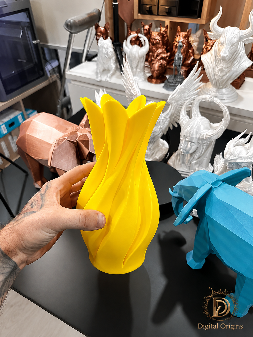 Aurora Bloom Vase – Modern Sculptural Flower Vase, Contemporary Home Decor