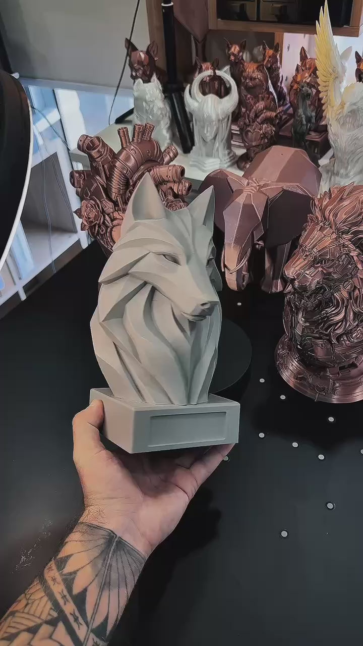 Low Poly Fox Bust Statue – Personalized Fox Decor